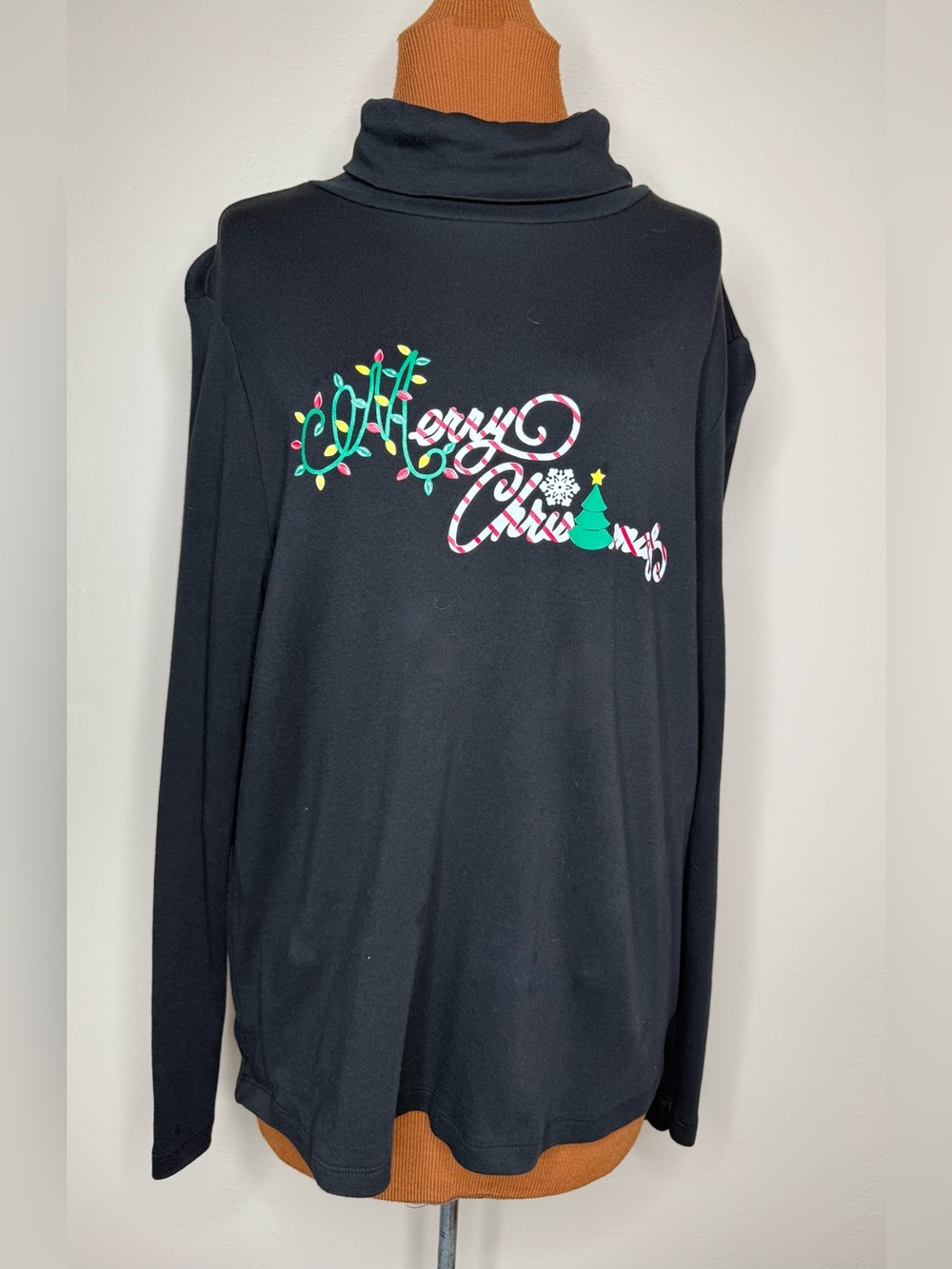 White Stag Black Turtleneck with Festive 'Merry Christmas' Graphic Size XL